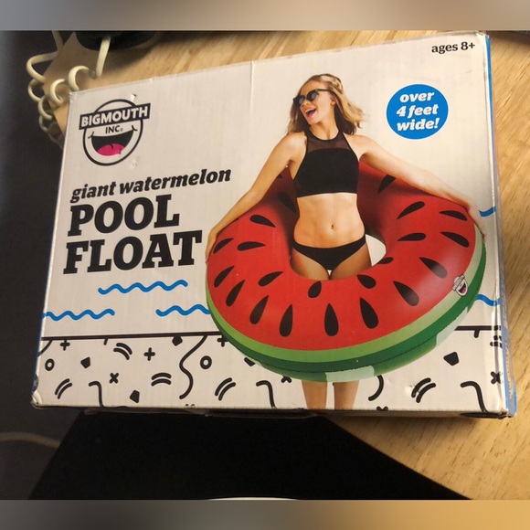 Bigmouth Giant Watermelon Pool Float Over 8ft Wide! - Picture 3 of 3